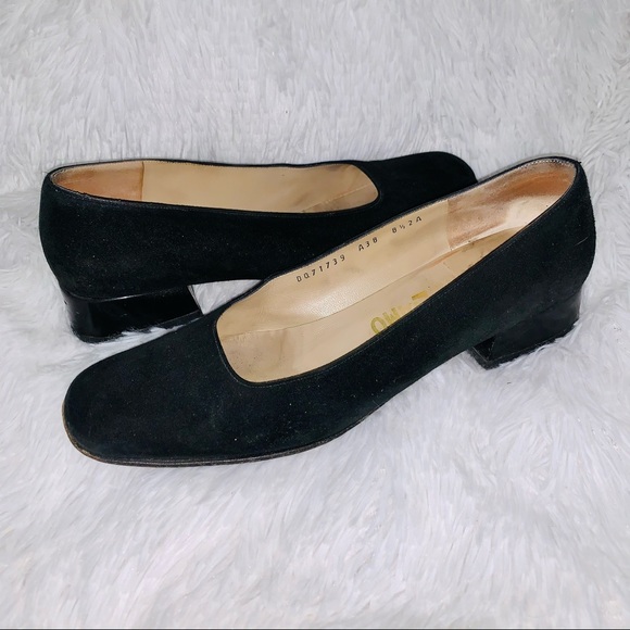 Ferragamo 8.5 AA Narrow Black Suede Low Block Heels Mary Jane Pumps - Picture 6 of 9